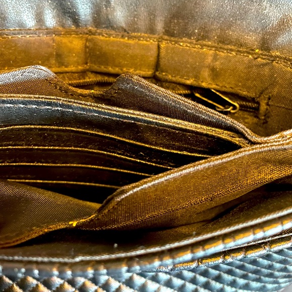 Vintage Worthington Black Quilted Clutch with Flap - Picture 4 of 5